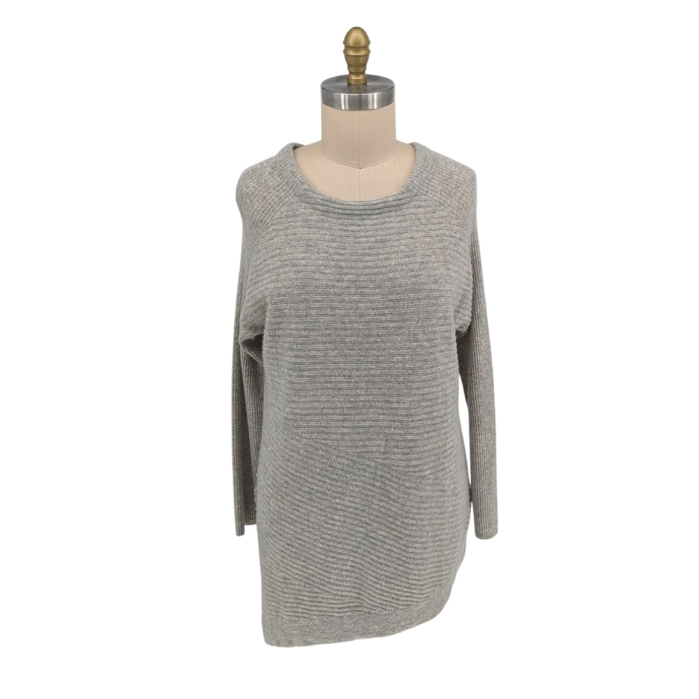 01411 Loma Wool Cashmere Asymmetric Sweater Gray Size Medium preppy fall luxury